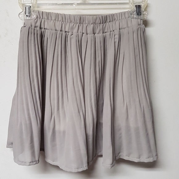 Smoke Grey Gathered Mini Skirt - Picture 2 of 4